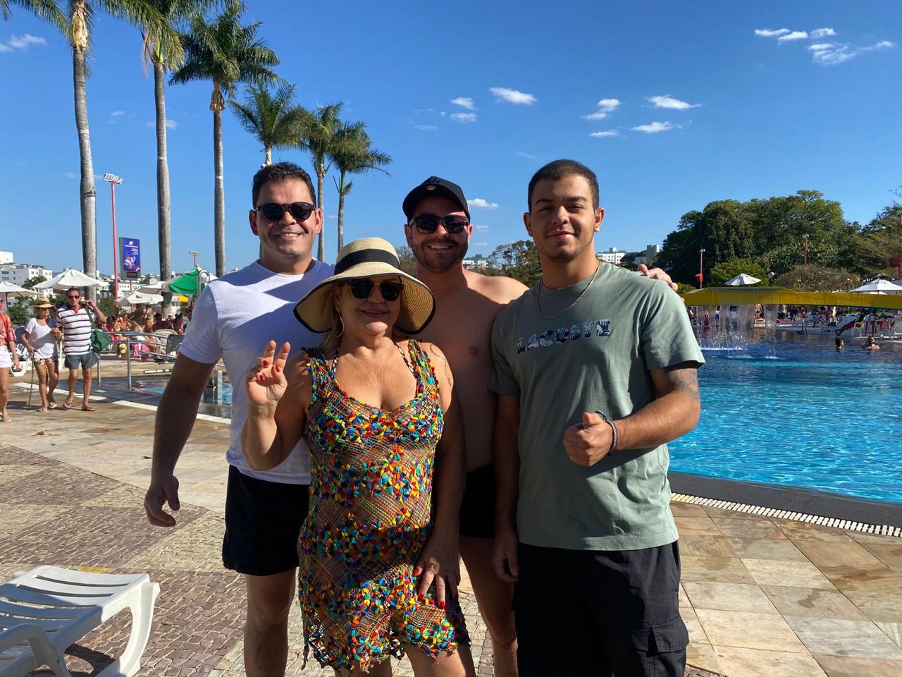 Bruno, Rosaura, Mateus e Gabriel